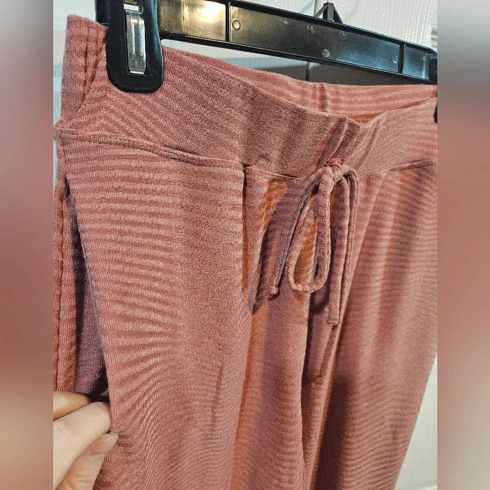 Lounge Set - Picture 11 of 11